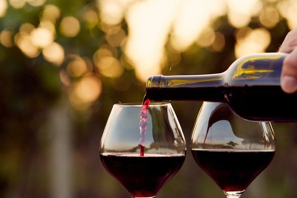 los beneficios de beber vino