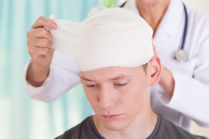 síntomas de daño cerebral debido a lesión en la cabeza
