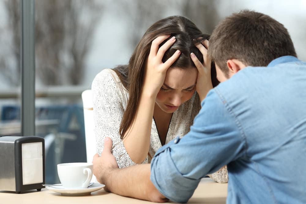 ayudar a las parejas a deprimirse