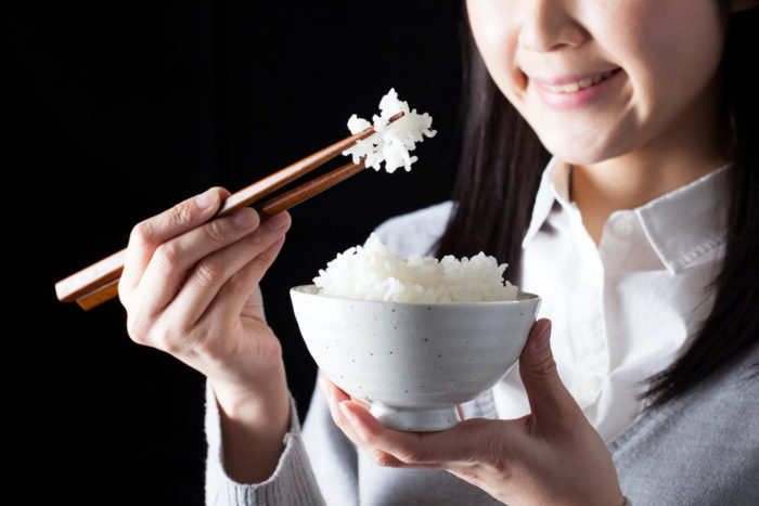 comer arroz blanco