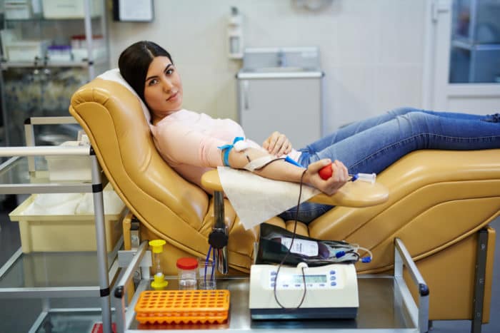 beber agua antes de la donación de sangre